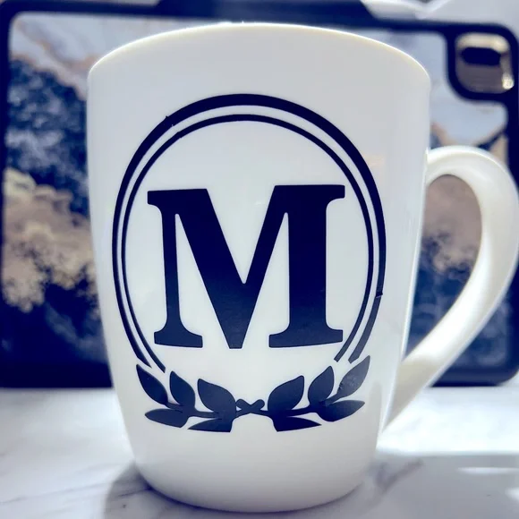 Mugs - Picture 1 of 1
